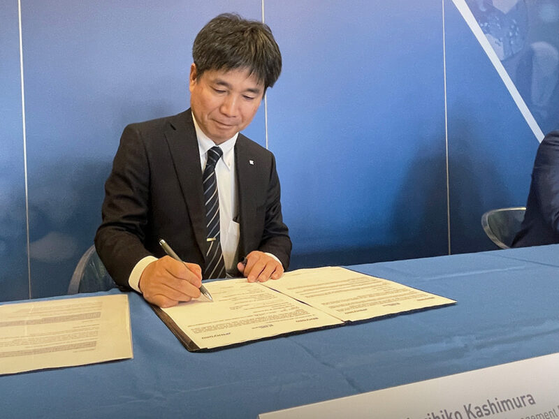 ABC-SOC-BeHydro-InfinEarth-Signing-ceremony-Daihatsu-InfinEarth-03
