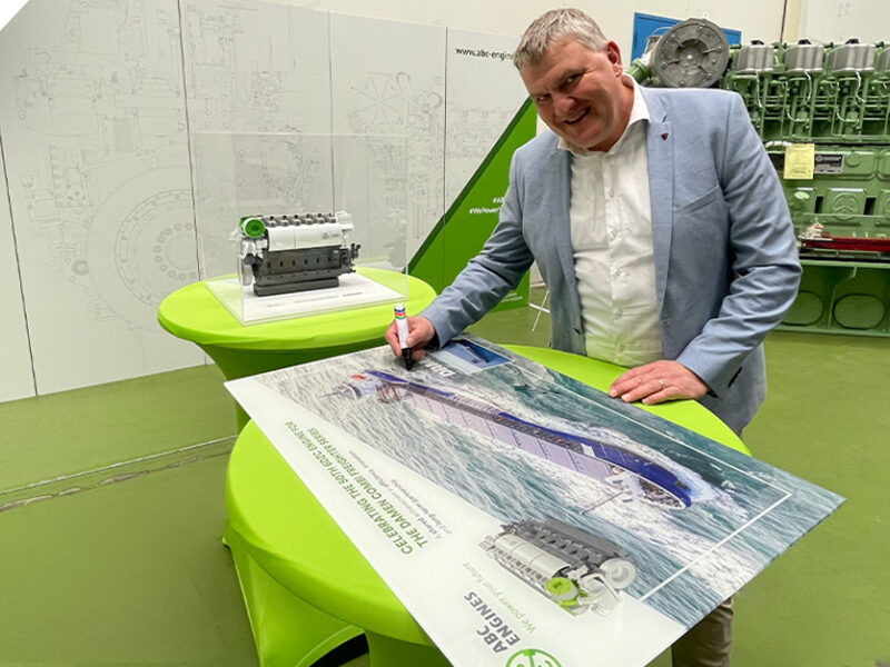 BC-SOC-Damen-CF3850-Series-50e-6DZ_09