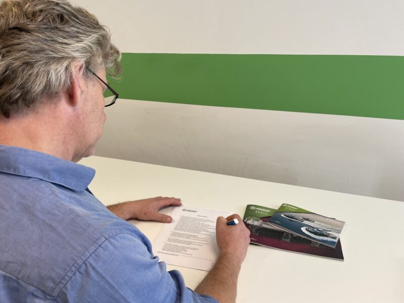 (LEGAL) CONTRACT MANAGER